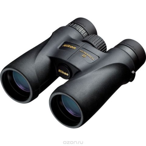 Binoclu Nikon Monarch 5 10 x 42