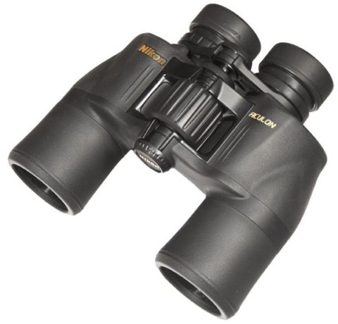 Binoclu Nikon Aculon A211 10 x 42