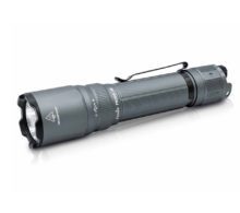 Фонарь Fenix TK20R UE LED для активного отдыха спортивная одежда обувь туристическое снаряжение походы восхождение пеший тур путешествия активный образ жизни